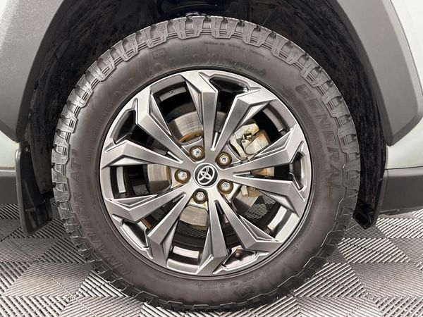 2023-Toyota-RAV4-25-GX-R-Hyrbid-CVT-E-Four image:4