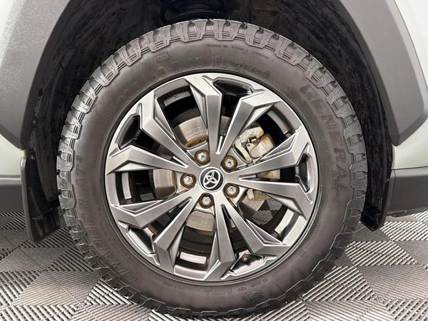 2023-Toyota-RAV4-25-GX-R-Hyrbid-CVT-E-Four image:5