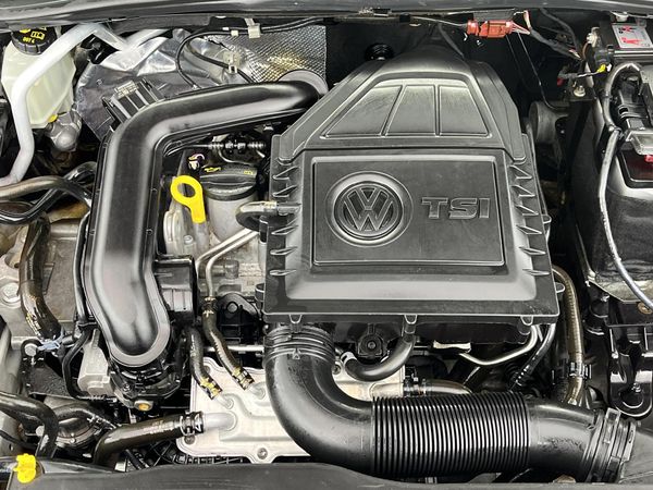 2018-Volkswagen-Polo-10-TSI-Highline-85kW image:12
