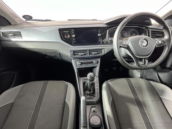 2018-Volkswagen-Polo-10-TSI-Highline-85kW image:1
