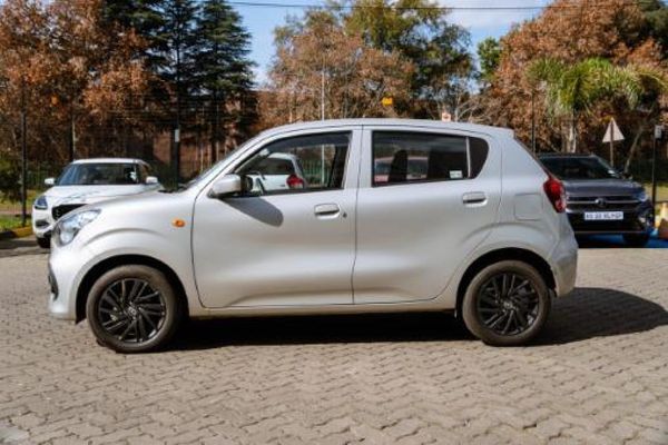 2025-Toyota-Vitz-10-XR image:3