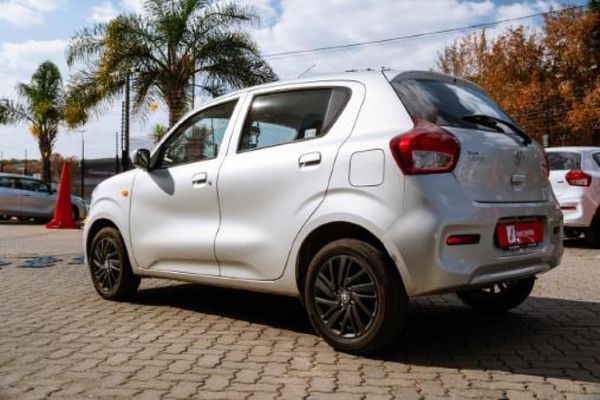 2025-Toyota-Vitz-10-XR image:4