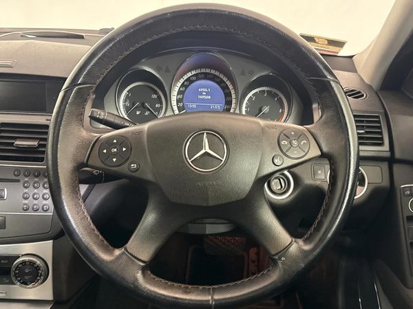 2011-Mercedes-Benz-C-Class-C-350-CDI-Avantgarde-Auto image:10