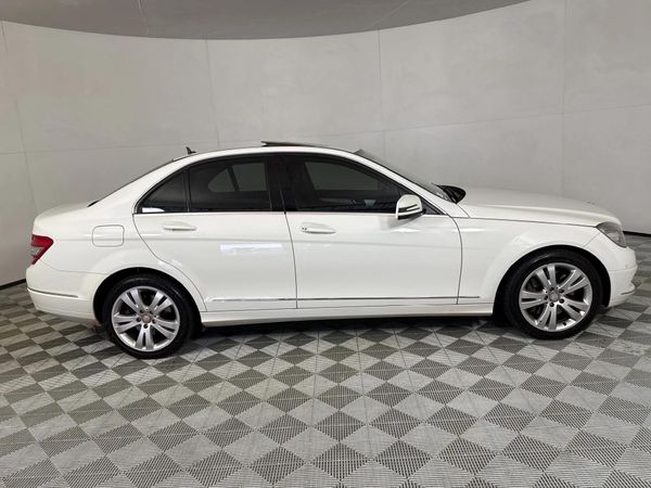 2011-Mercedes-Benz-C-Class-C-350-CDI-Avantgarde-Auto image:15