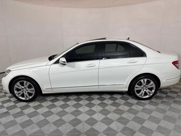 2011-Mercedes-Benz-C-Class-C-350-CDI-Avantgarde-Auto image:17