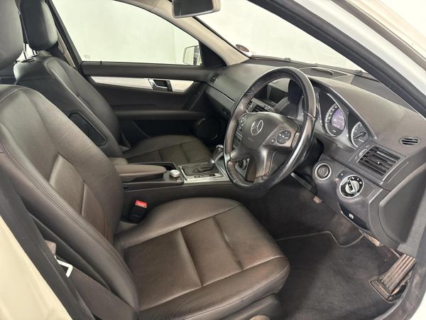 2011-Mercedes-Benz-C-Class-C-350-CDI-Avantgarde-Auto image:7