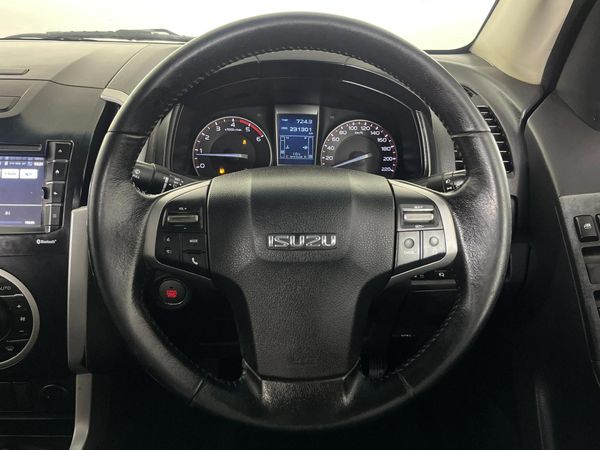 2016-Isuzu-KB-300-D-Teq-LX-Double-Cab image:11