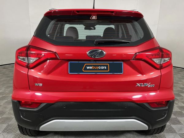 2021-Mahindra-XUV-300-15D-W8 image:17