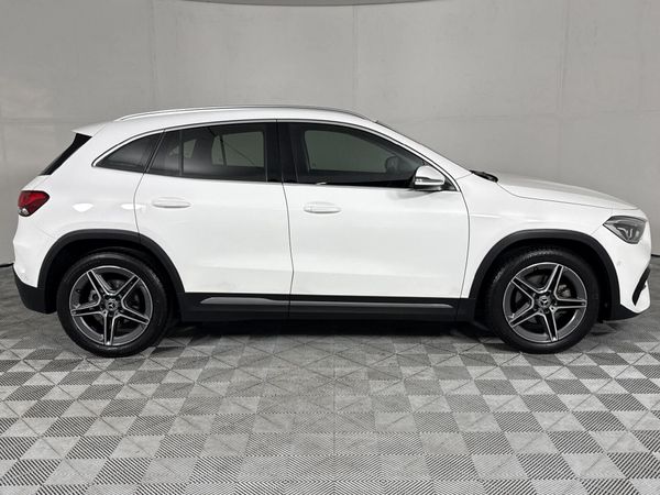 2024-Mercedes-Benz-GLA-200-Auto image:15