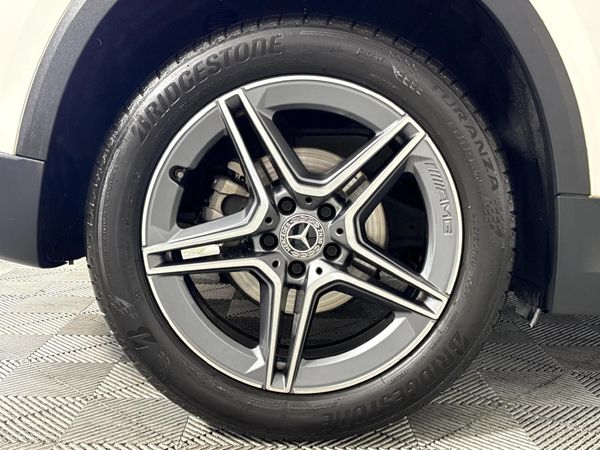 2024-Mercedes-Benz-GLA-200-Auto image:7