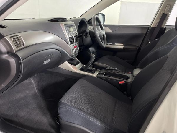 2009-Subaru-Impreza-20-R image:8