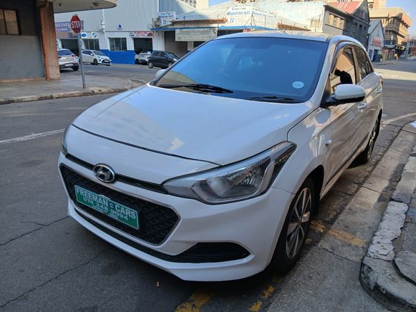 2016-Hyundai-i20-14 image:3