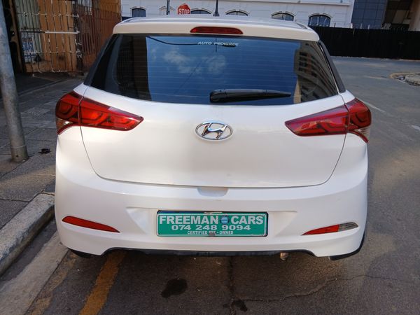 2016-Hyundai-i20-14 image:4