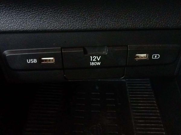 2023-Hyundai-i20-10-TGDI-Fluid image:15