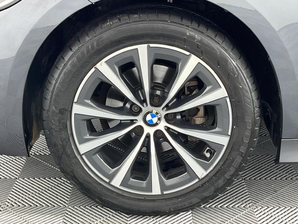 2021-BMW-3-Series-318i-Sport-Line image:4