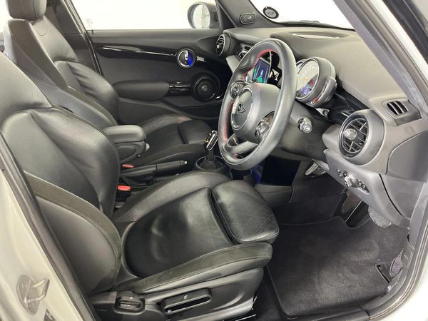 2019-MINI-Hatch-Cooper-S-5-dr-Auto image:9