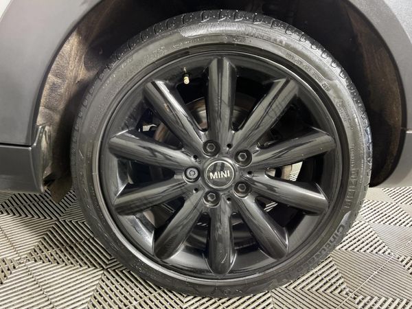 2019-MINI-Hatch-Cooper-S-5-dr-Auto image:6