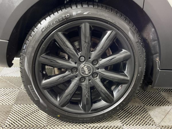2019-MINI-Hatch-Cooper-S-5-dr-Auto image:7
