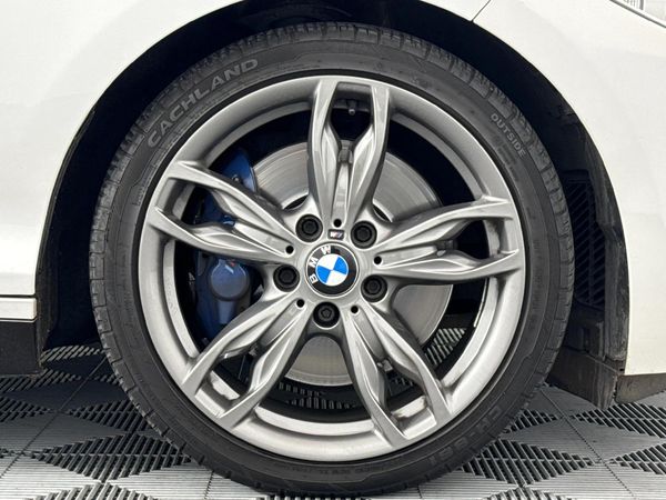 2015-BMW-2-Series-M235i-Coupe-Auto image:4