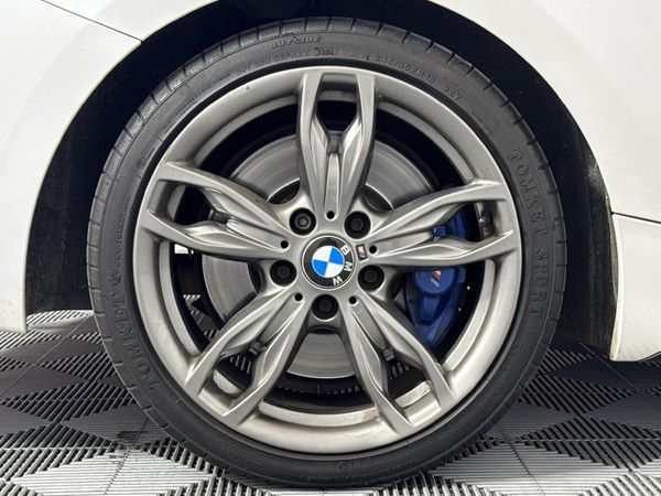 2015-BMW-2-Series-M235i-Coupe-Auto image:6