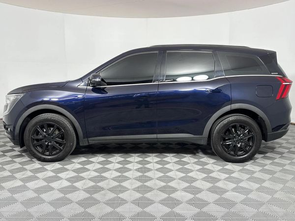 2023-Mahindra-XUV-700-20-AX7L-Auto-7-Seat image:19