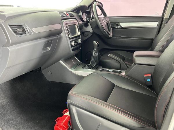 2023-JAC-T6-20-WT-Lux-Double-Cab image:8