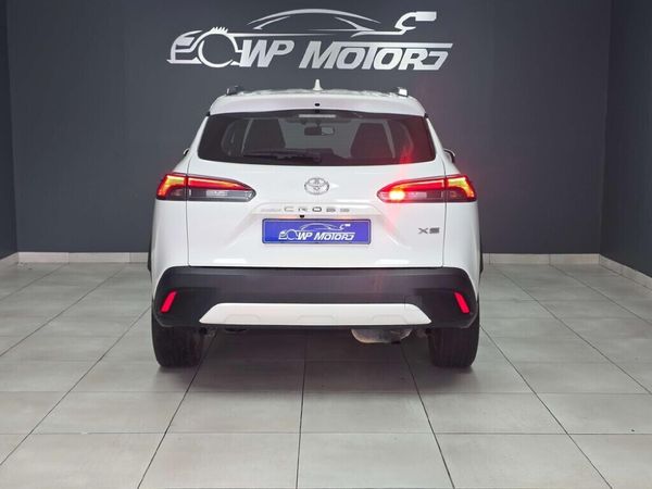 2024-Toyota-Corolla-Cross-18-XS image:10