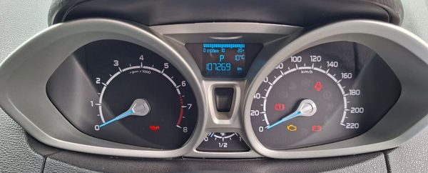 2016-Ford-EcoSport-15-TiVCT-Titanium-Auto image:12