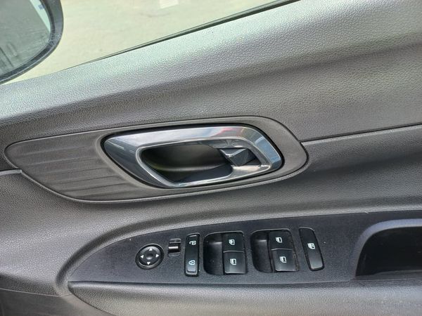 2022-Hyundai-i20-14-Motion-Auto image:11