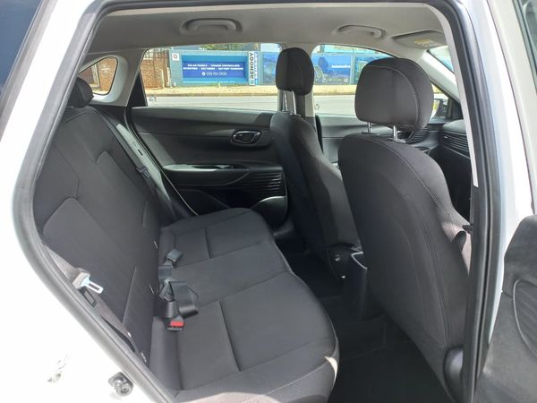 2022-Hyundai-i20-14-Motion-Auto image:14
