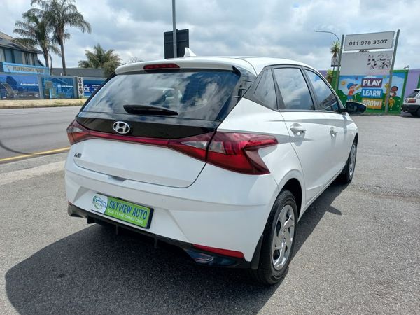 2022-Hyundai-i20-14-Motion-Auto image:4