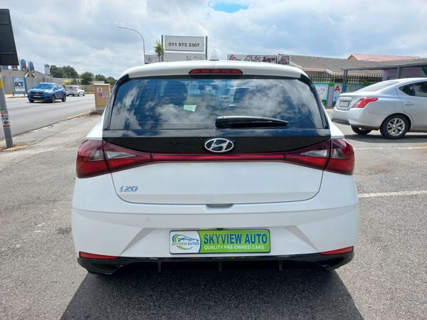 2022-Hyundai-i20-14-Motion-Auto image:5