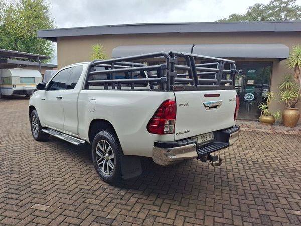 2018-Toyota-Hilux-28-GD-6-Raised-Body-Raider-Auto-Extended-Cab image:2