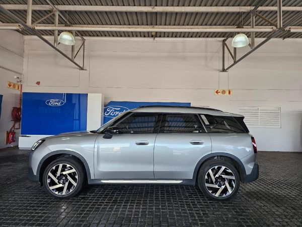 2024-MINI-Countryman-Cooper-C-u25 image:6