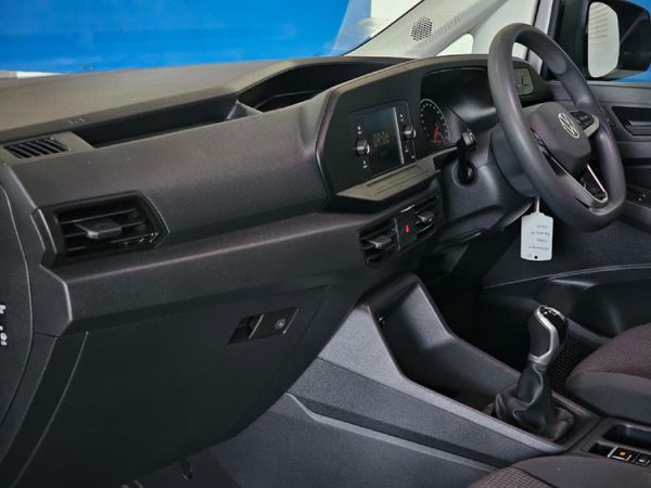 2025-Volkswagen-Caddy-Cargo-20-TDI-81kw-Panel-Van image:12
