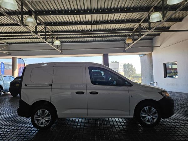 2025-Volkswagen-Caddy-Cargo-20-TDI-81kw-Panel-Van image:16
