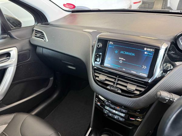 2021-Peugeot-2008-12T-Allure-Auto image:7