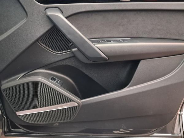 2025-Audi-Q5-Sportback-quattro-S-Line-Auto-40-TDI image:12
