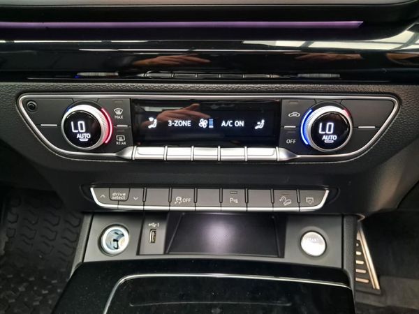2025-Audi-Q5-Sportback-quattro-S-Line-Auto-40-TDI image:18
