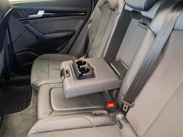 2025-Audi-Q5-Sportback-quattro-S-Line-Auto-40-TDI image:20