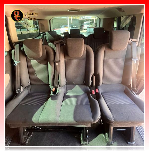 2014-Ford-Tourneo-Custom-LTD-22-TDCi-SWB-114kW image:17