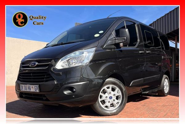 2014-Ford-Tourneo-Custom-LTD-22-TDCi-SWB-114kW image:4