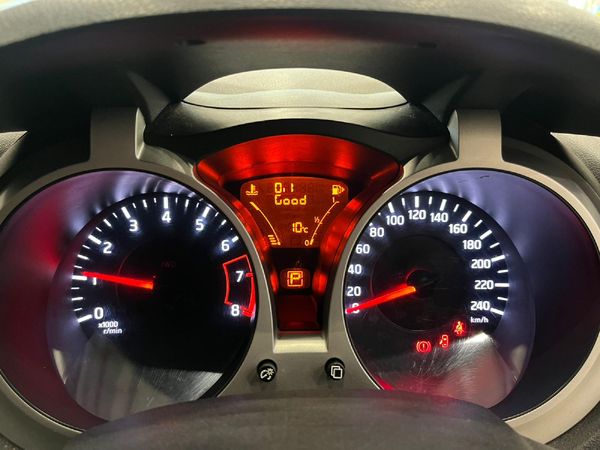 2013-Nissan-Juke-16-Dig-T-Tekna-AWD-Auto image:10