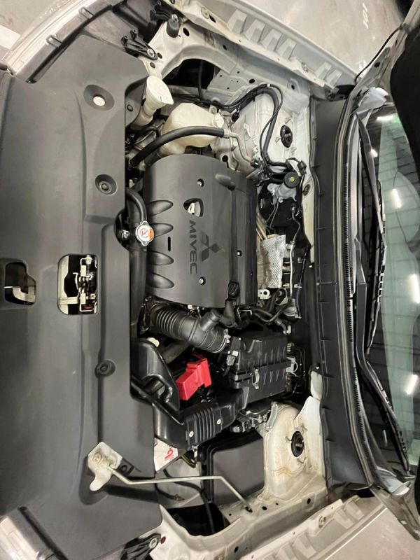 2013-Mitsubishi-ASX-20-GLS-Auto image:12