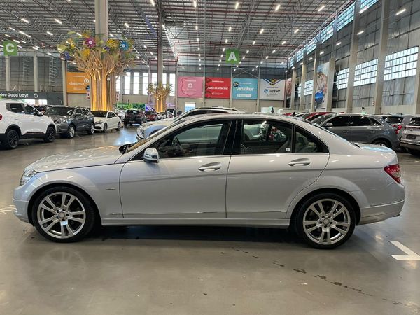 2010-Mercedes-Benz-C-Class-C-200K-Elegance-Auto image:5