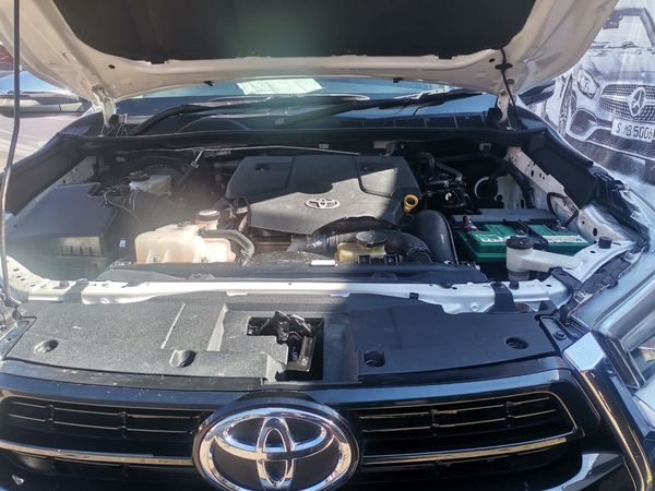2016-Toyota-Hilux-28-GD-6-Raider-4x4-Double-Cab-Diesel-Manual image:17