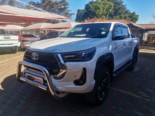2016-Toyota-Hilux-28-GD-6-Raider-4x4-Double-Cab-Diesel-Manual image:2