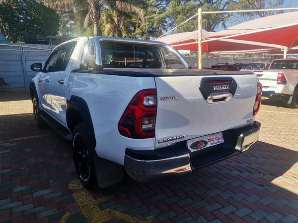 2016-Toyota-Hilux-28-GD-6-Raider-4x4-Double-Cab-Diesel-Manual image:3