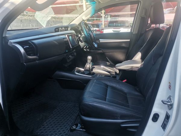 2016-Toyota-Hilux-28-GD-6-Raider-4x4-Double-Cab-Diesel-Manual image:7