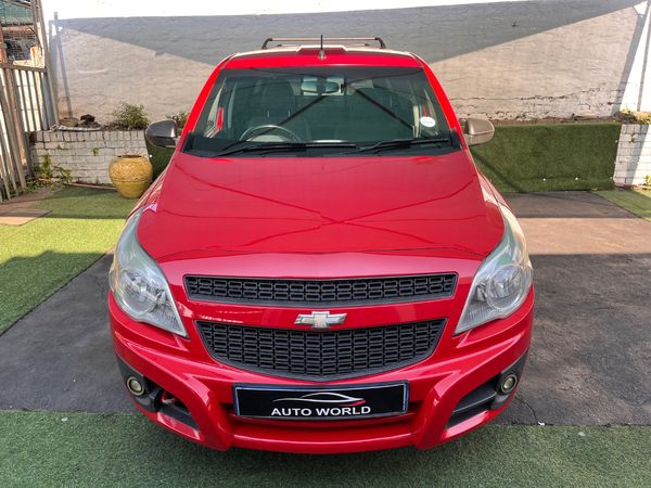 2014-Chevrolet-Utility-14-AC image:1